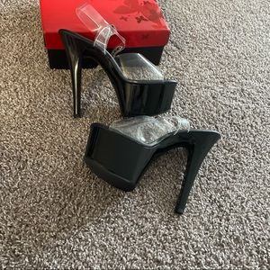 Women’s size 9 Platform Heels. Pleaser Brand.